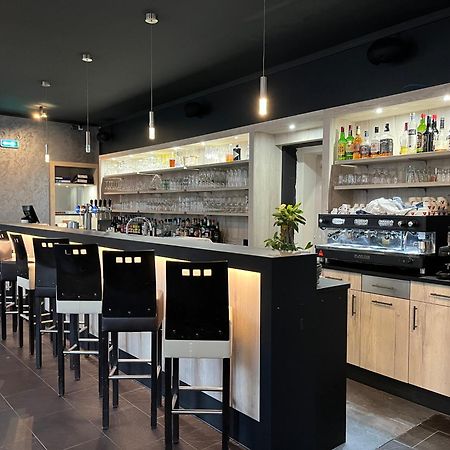 Hotel Restaurant Le Paris Мондорф-Лес-Баинс Экстерьер фото